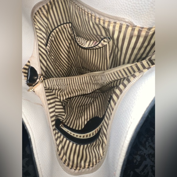 Purse - Picture 7 of 8